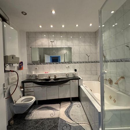 Villa موستار المظهر الخارجي الصورة